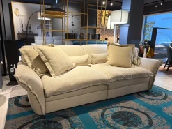 Hot Divano Lineare Astoria ad un prezzo conveniente Divani