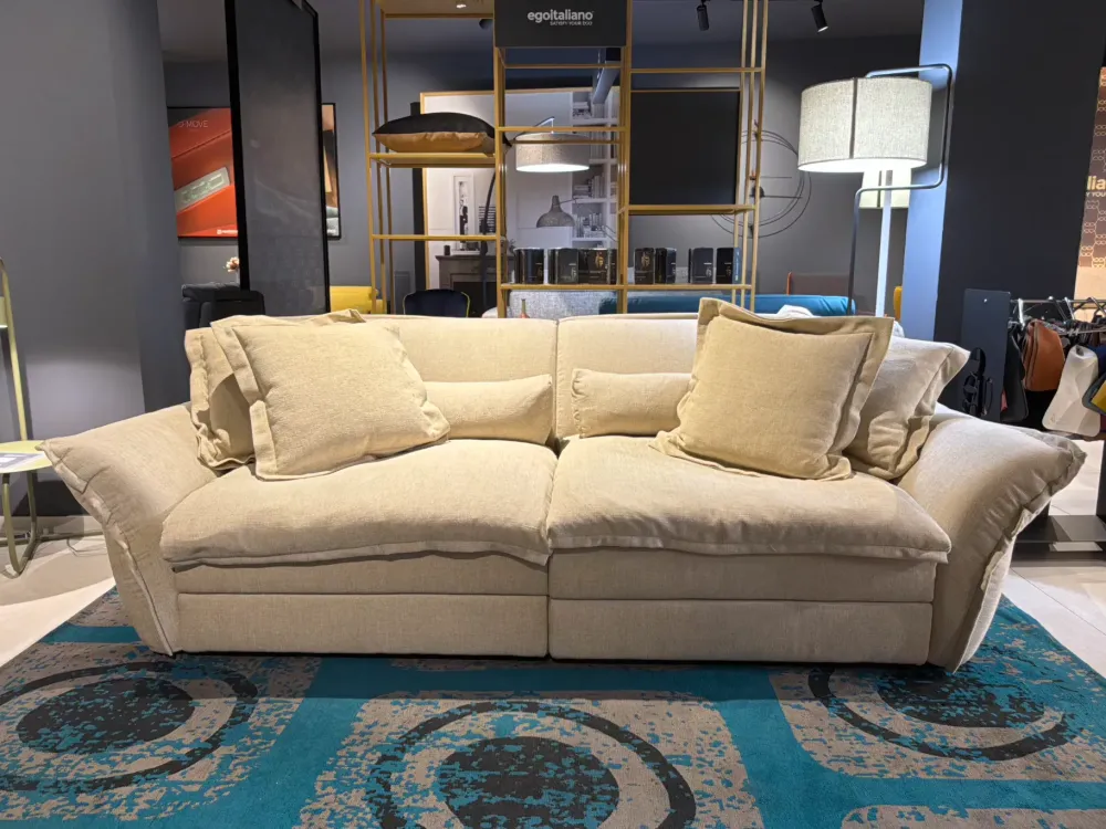 Hot Divano Lineare Astoria ad un prezzo conveniente Divani