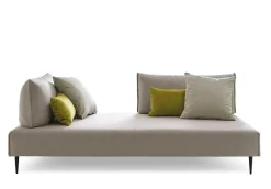 Le Comfort Divano Lineare Bacio light a 1959€- Divani