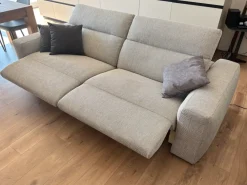 Divano Lineare Beverly in Offerta Outlet a 1750 Euro^Egoitaliano Discount