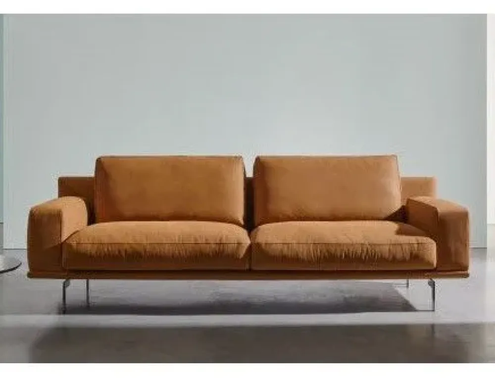 Divano Lineare Etan * a 2970 Euro^Twils Hot