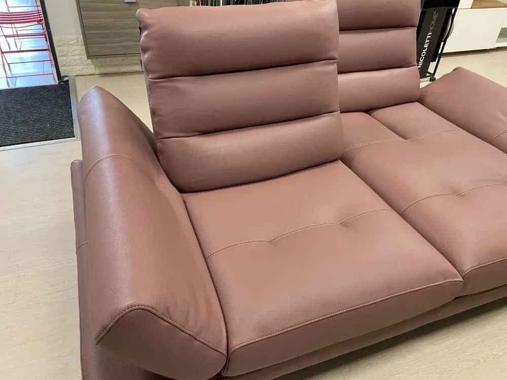 Divano Lineare Groove in Offerta Outlet a 2100€^Nicoletti Home Hot