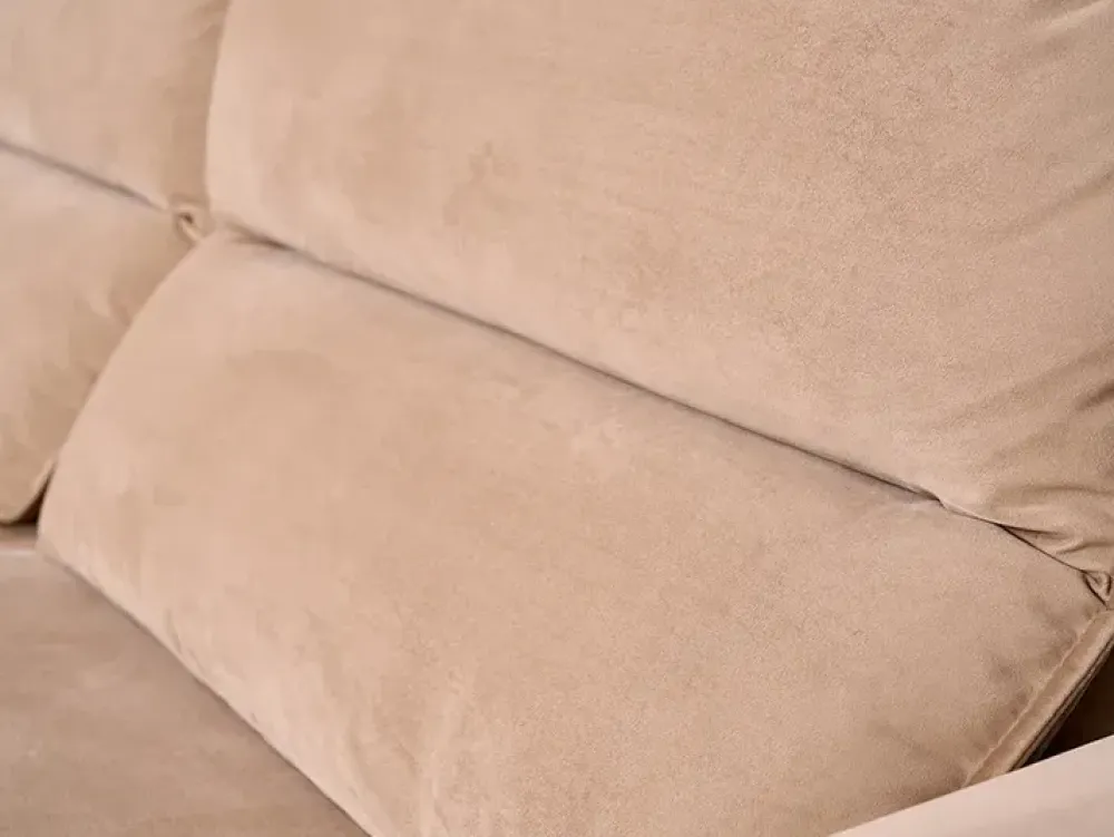 Outlet Divano Lineare Heros ad un prezzo imperdibile Divani