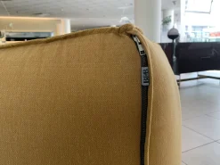 Divano Lineare in Tessuto sfoderabile  Le bambole di^B&B Italia Discount