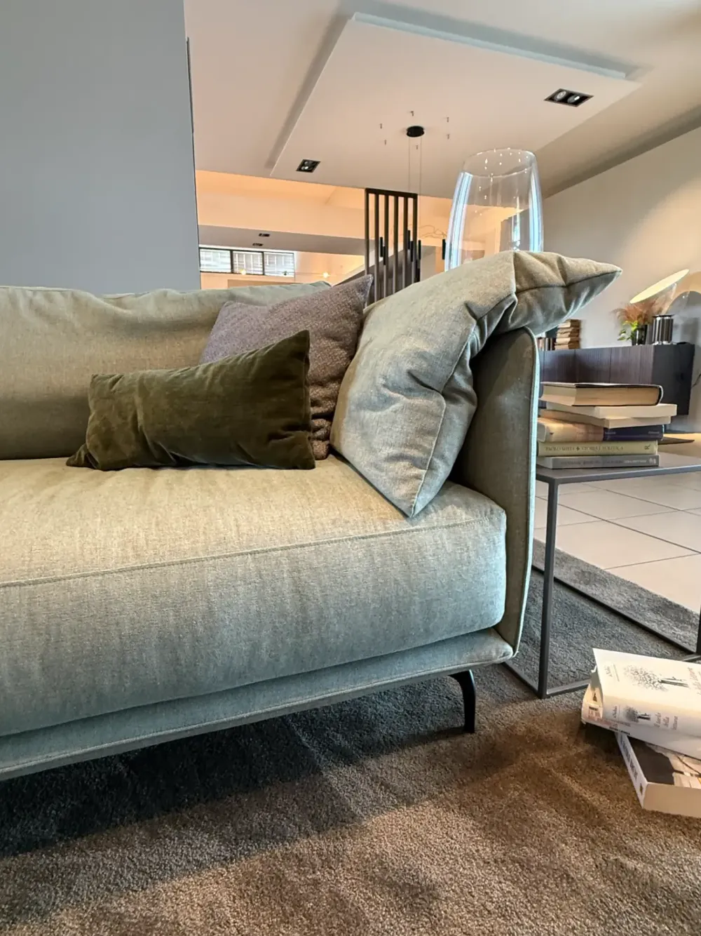 Hot Divano Lineare Krisby low di a prezzo scontato Divani