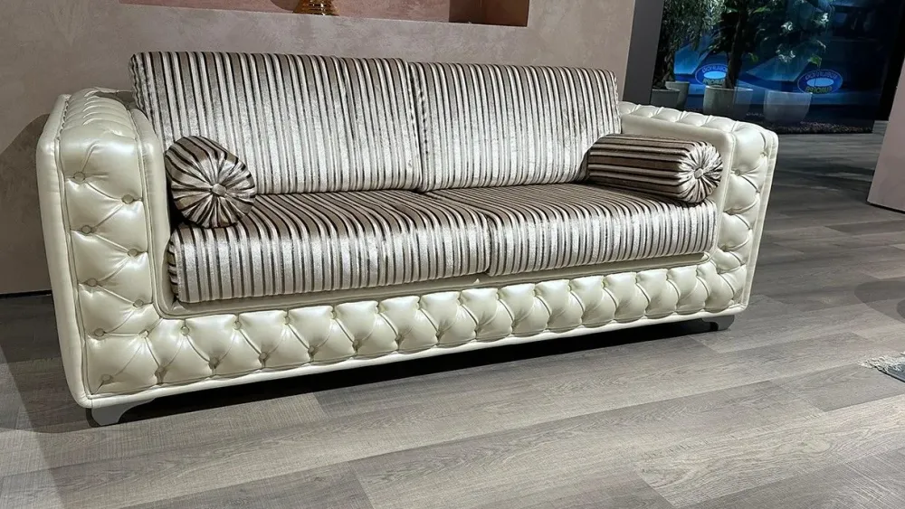 Artigianale Divano Lineare modello Montecarlo di con forte sconto- Divani