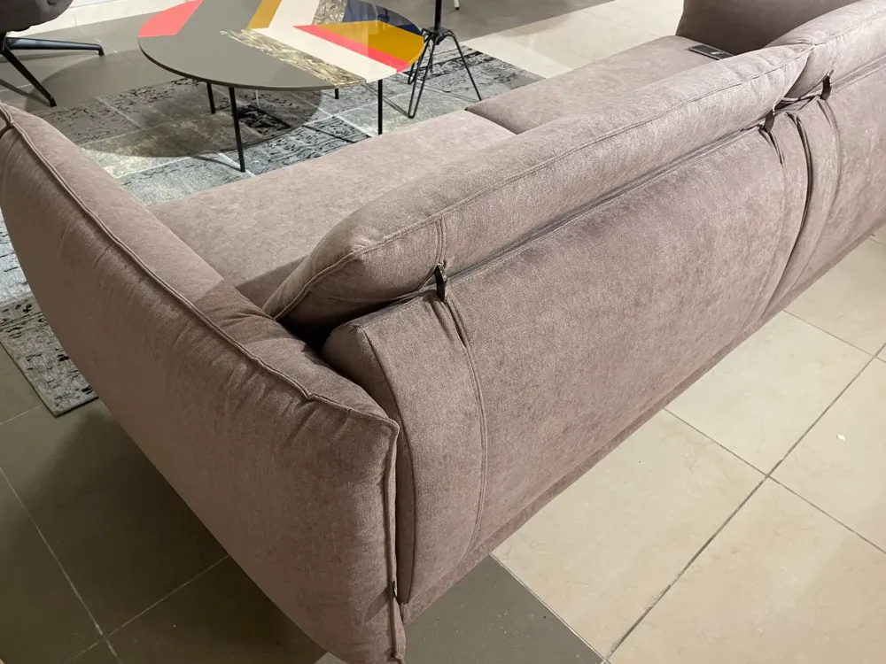 Twils Divano Lineare modello Nubes di in offerta- Divani