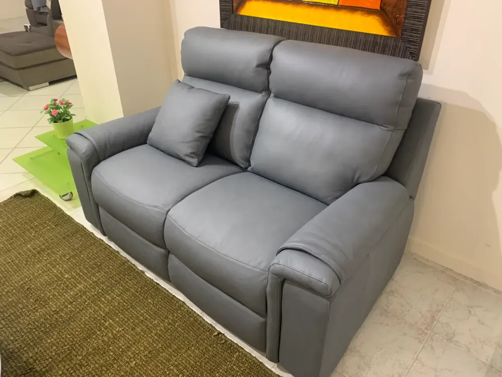 Artigianale Divano lineare modello Refrain di a prezzi convenienti- Divani