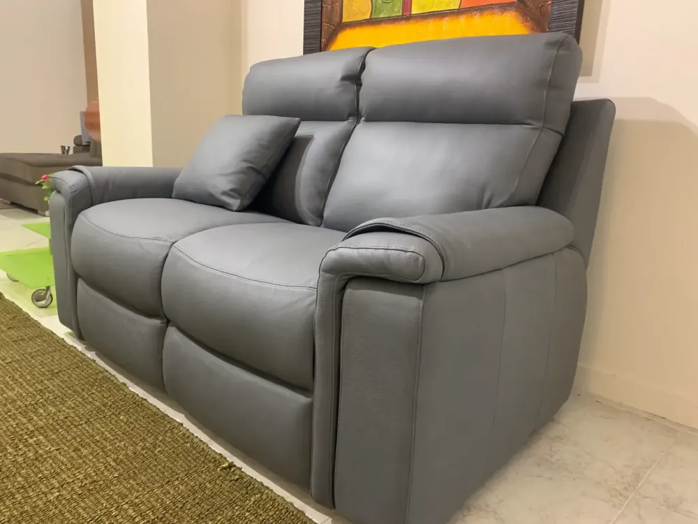 Artigianale Divano lineare modello Refrain di a prezzi convenienti- Divani