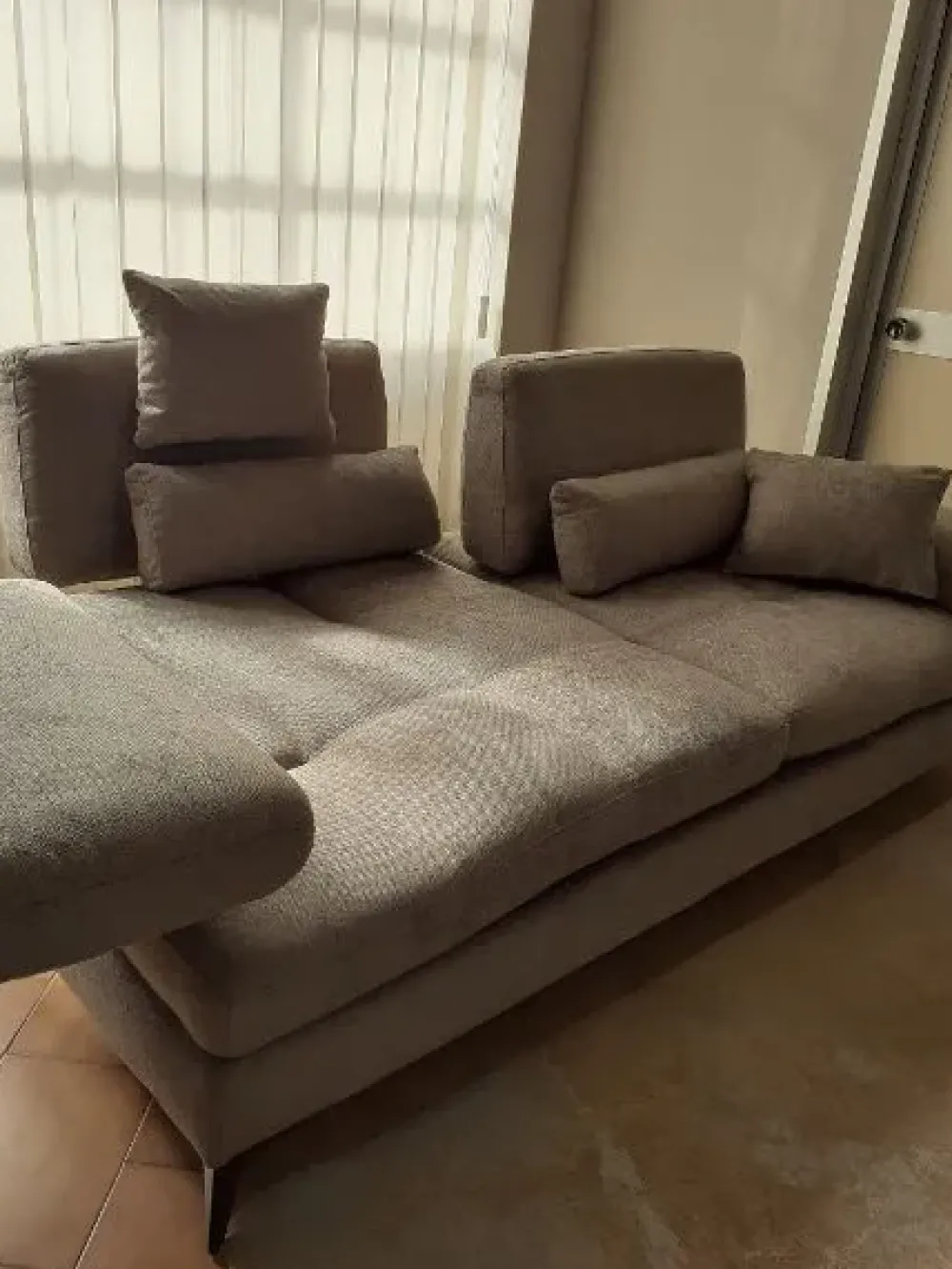 Divano Lineare modello Serena di a prezzi convenienti^Nicoletti Home Best