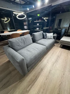 Hot Divano Lineare Myplace di a prezzo scontato Divani