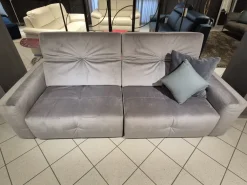 Divano Lineare Nicolas di a prezzo ribassato^Calia Hot