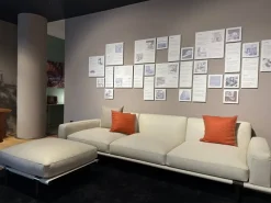 Divano Lineare pelle modello Let it be di^Poltrona Frau Discount