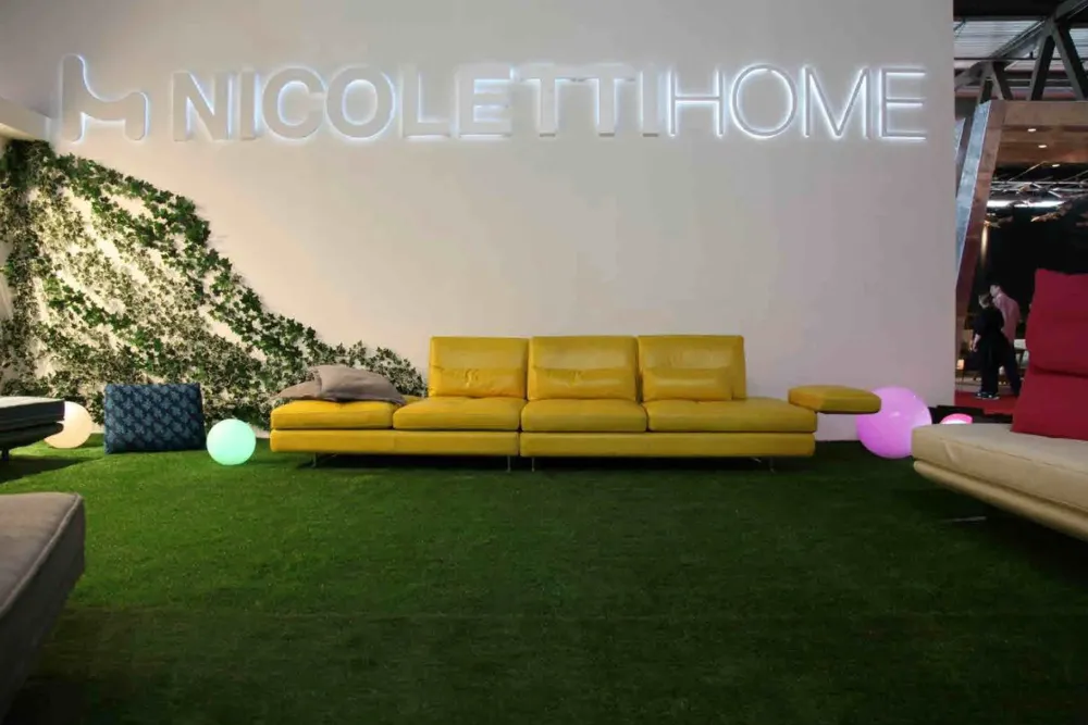 Nicoletti Home Divano lineare Serena in Pelle a 3890€- Divani