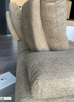 Clearance Divano Lineare Tate in Offerta Outlet a 1990 Euro Divani