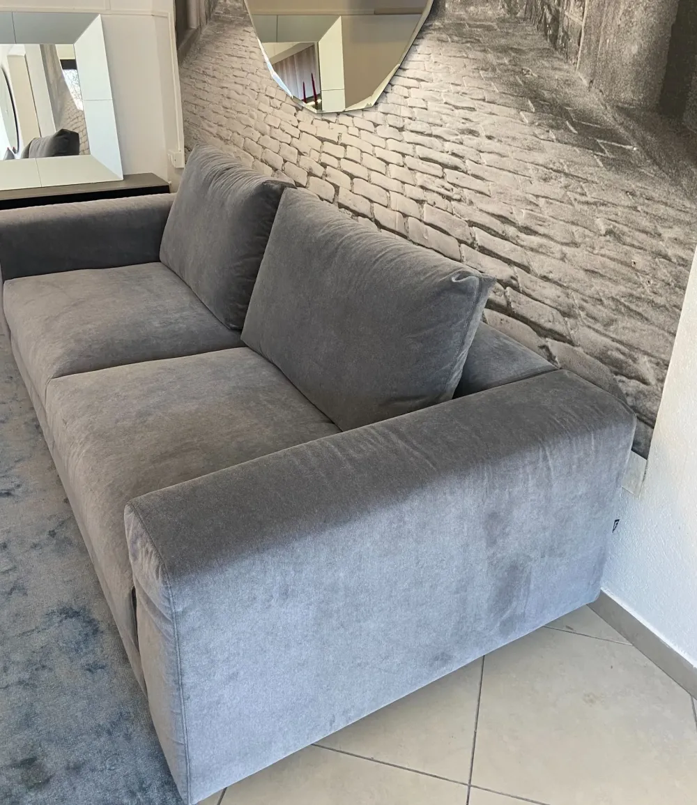 Online Divano lineare T-time piuma : con uno SCONTO ESCLUSIVO del 54% Divani