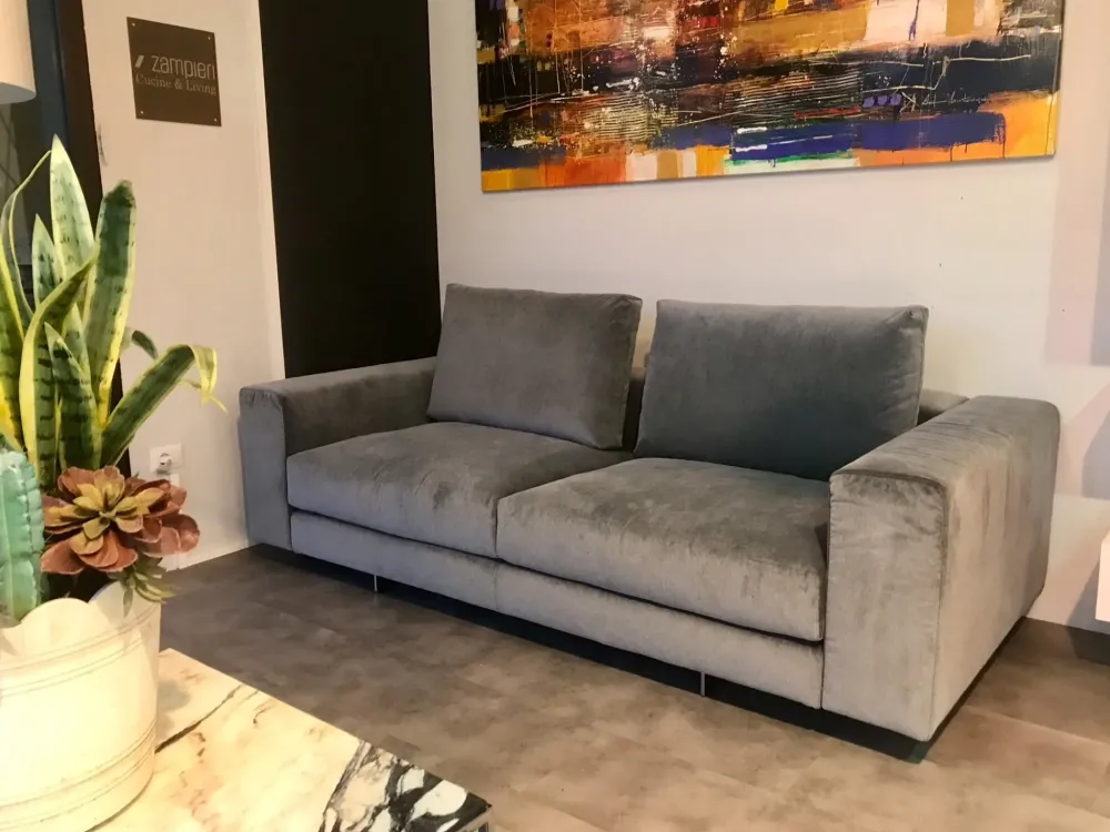 Online Divano lineare T-time piuma : con uno SCONTO ESCLUSIVO del 54% Divani