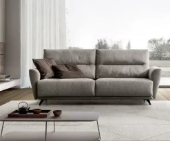 Divano Lineare Victor di a prezzo ribassato Divani