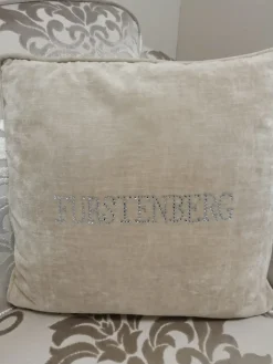 Fustemberg Divano Mod chantal ad un prezzo conveniente- Divani