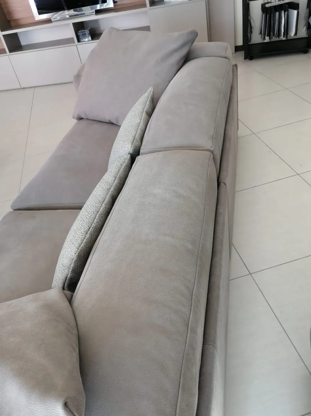 New Divano Mod roland a PREZZO OUTLET Divani