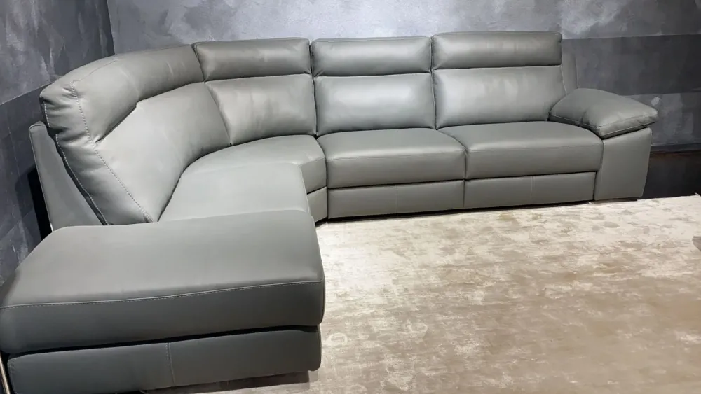 Calia Divano moderno pelle Taylor di con sconto del - 55%- Divani