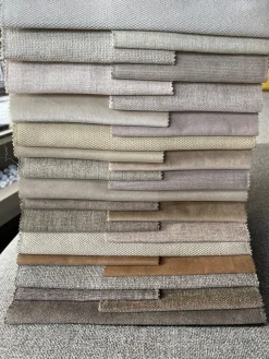 Divano moderno tessuto Atene di con sconto del - 30%^Collezione esclusiva Sale