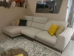 Divano moderno tessuto Capri di con sconto del - 25%^Rosini Discount