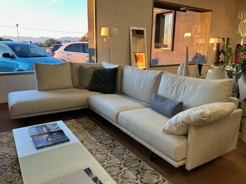 Divano moderno tessuto Lord byron di con sconto del - 48%^Deas Online