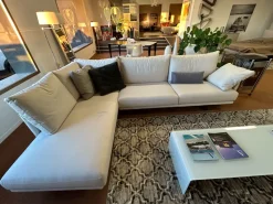 Divano moderno tessuto Lord byron di con sconto del - 48%^Deas Online