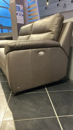 Clearance Divano New york di in stile design a prezzo scontato Divani