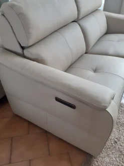 Clearance Divano Oakland in Pelle non sfoderabile di scontato 40% Divani