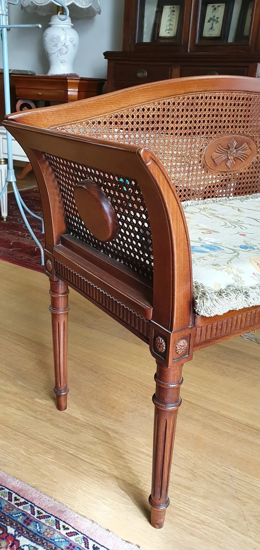 Divano Paglia vienna con cuscino in Tessuto a prezzo ribassato^Artigianale Sale