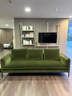 Divano Paul di in stile design a prezzo Outlet Divani