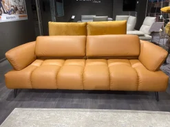 New Divano pelle in poliuretano   in Offerta Outlet Divani