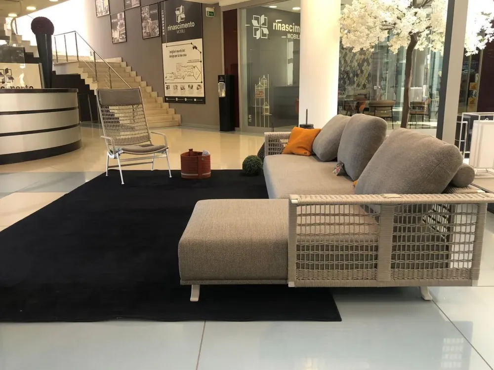 Poltrona Frau Divano per l'esterno Solaria a prezzi outlet- Divani Da Giardino