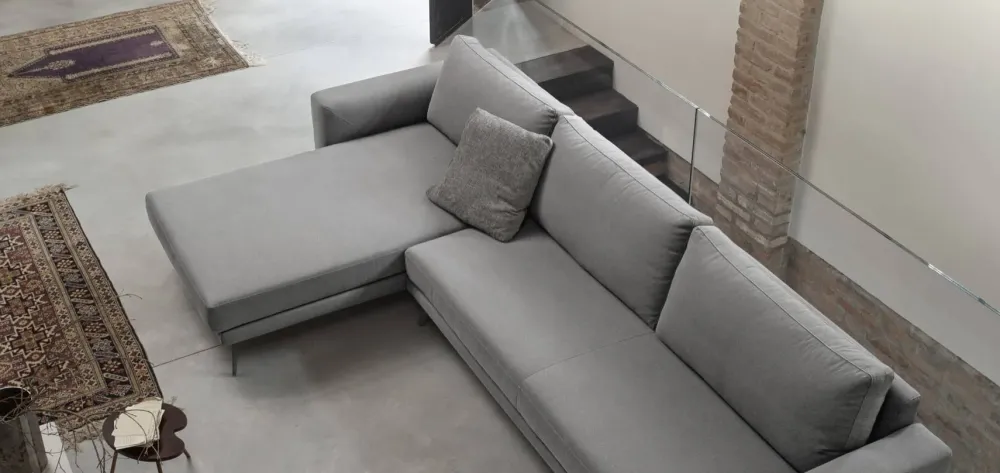 New Divano Philip .92 con chaise longue. Stile moderno, SCONTATO! Divani