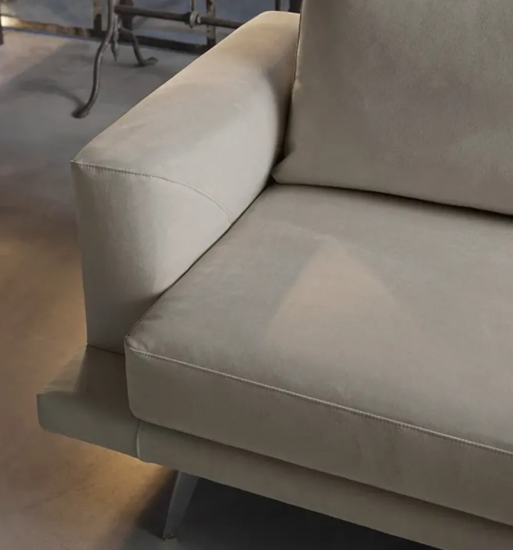 Doimo Salotti Divano Philip 77 in Tessuto sfoderabile. Prezzo speciale!- Divani