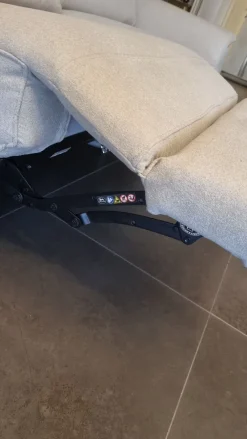 Sale Divano relax Annette di a prezzo scontato Divani