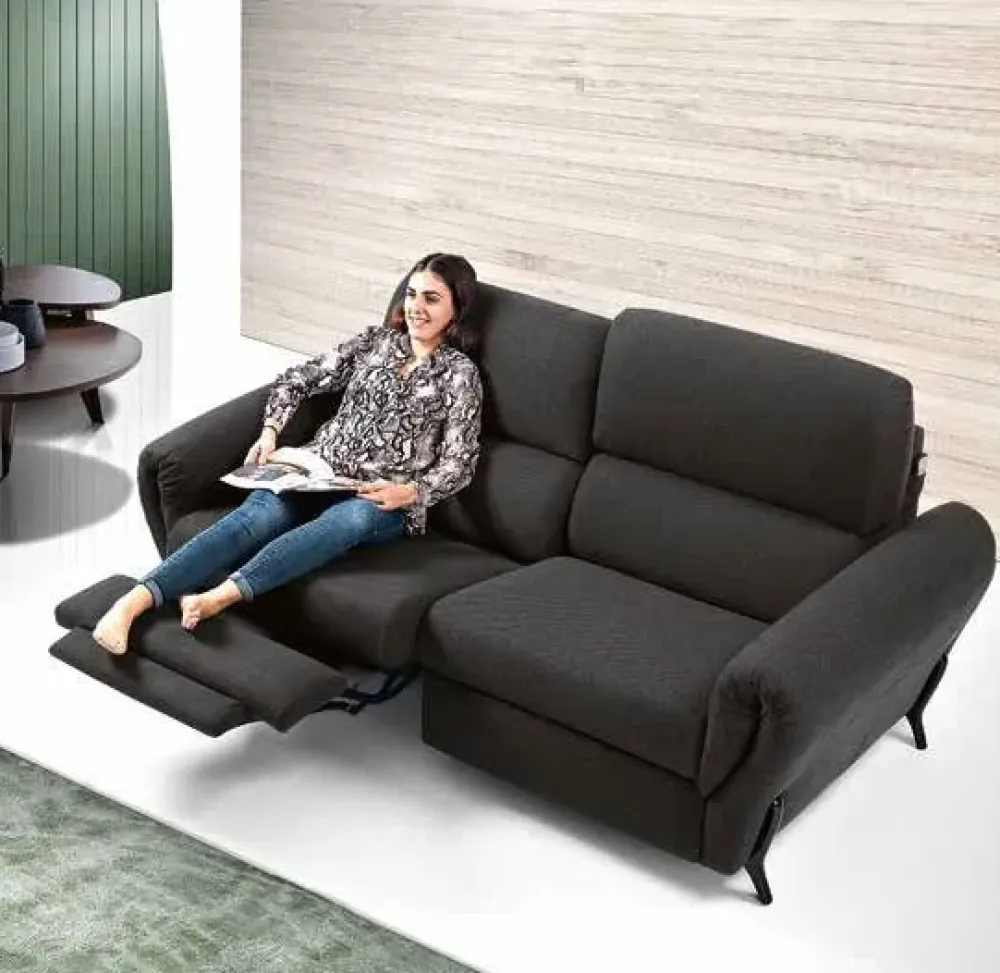 Outlet Divano relax Divano relax wireless a prezzo ribassato Divani