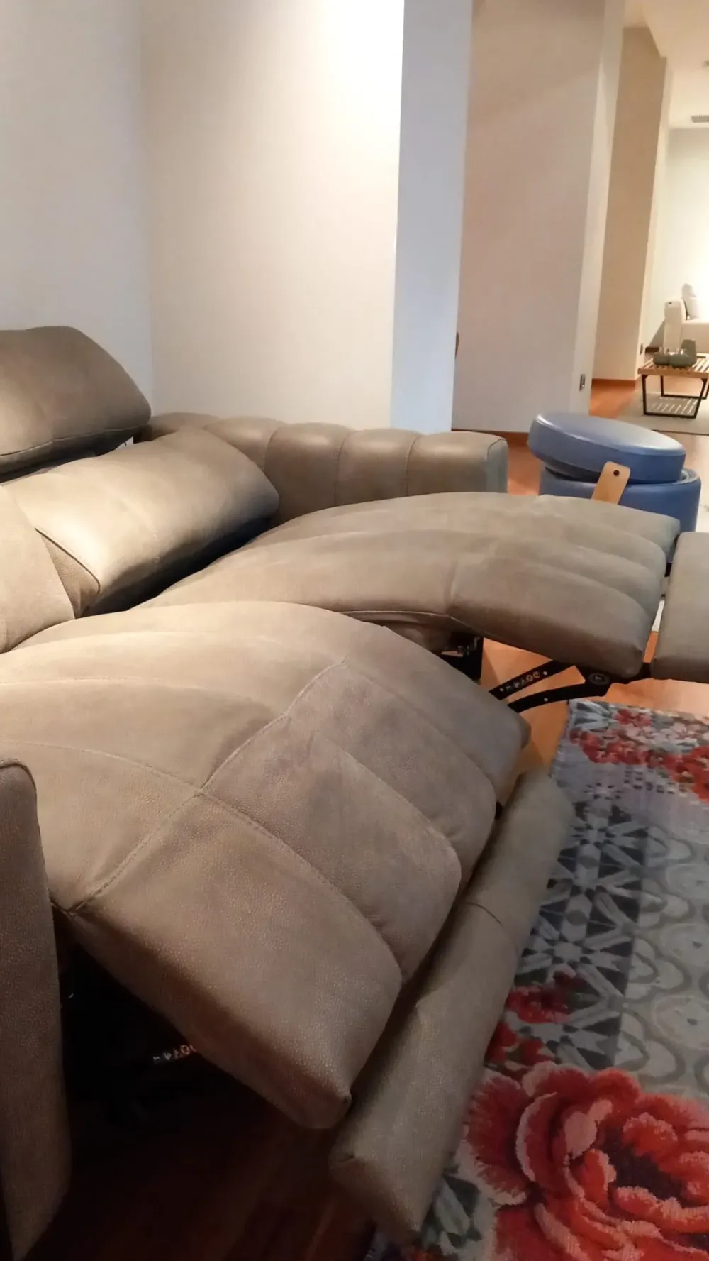 Franco Ferri Divano relax Modello genesi relax in Pelle a 2785€- Divani