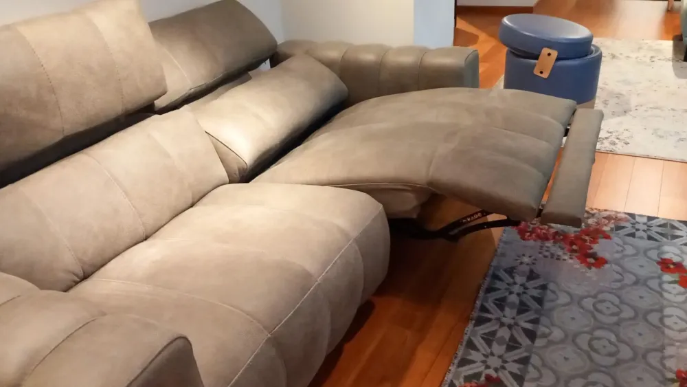 Franco Ferri Divano relax Modello genesi relax in Pelle a 2785€- Divani