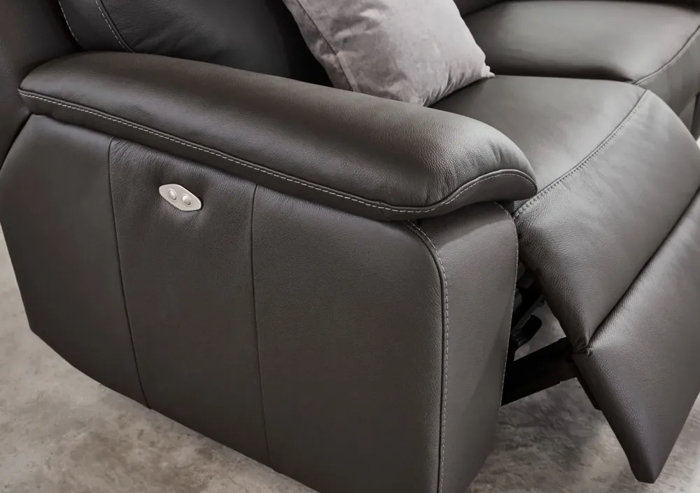 Divano relax New york pelle 2023 in Pelle a 1650€ Divani