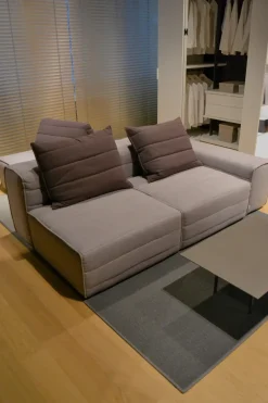 Gervasoni Divano Samet  di in stile design a prezzo scontato- Divani