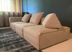 Gervasoni Divano Samet in Tessuto sfoderabile  di scontato 46%- Divani