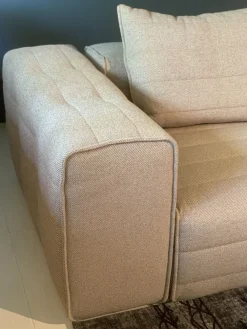 Gervasoni Divano Samet in Tessuto sfoderabile  di scontato 46%- Divani