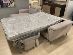 Divano Sasha di in stile moderno a prezzo scontato^Collezione esclusiva Online