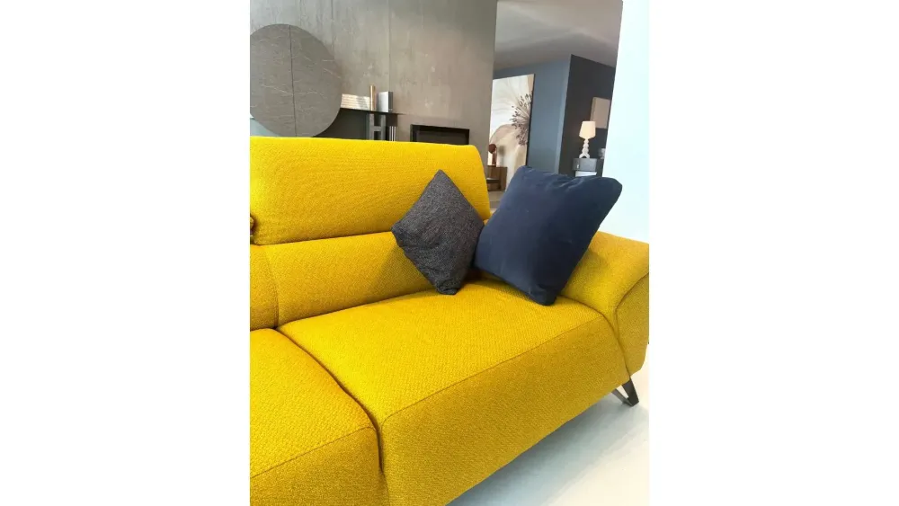 Nicoletti Home Divano Tesla in Tessuto a prezzo ribassato- Divani