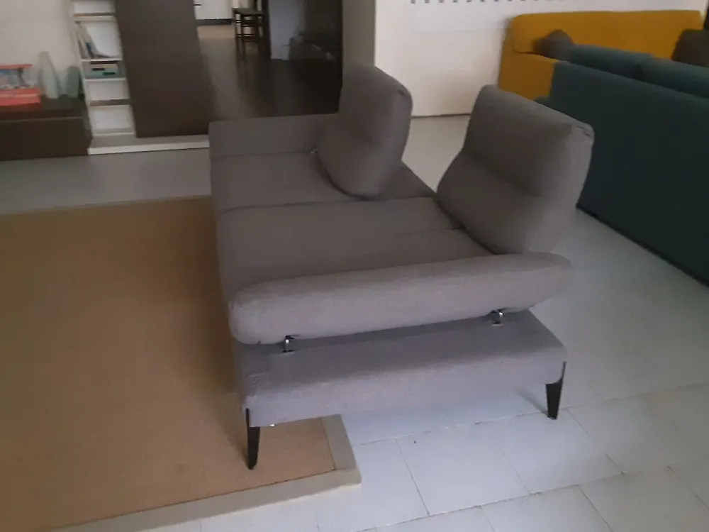 Divano tessuto in poliuretano a prezzo Outlet^Nicoletti Home New