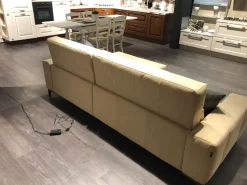 Outlet Divano Tiffany in Microfibra non sfoderabile di scontato 60% Divani