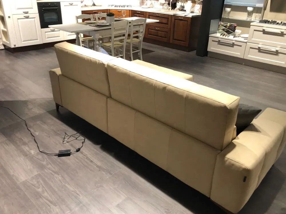 Outlet Divano Tiffany in Microfibra non sfoderabile di scontato 60% Divani